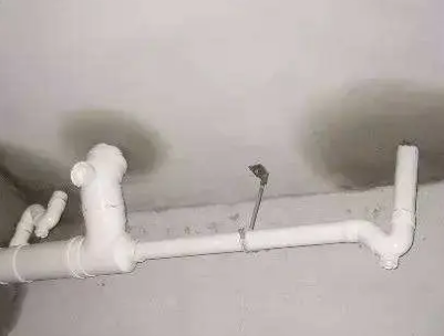 贡嘎卫生间测漏水的几种情景